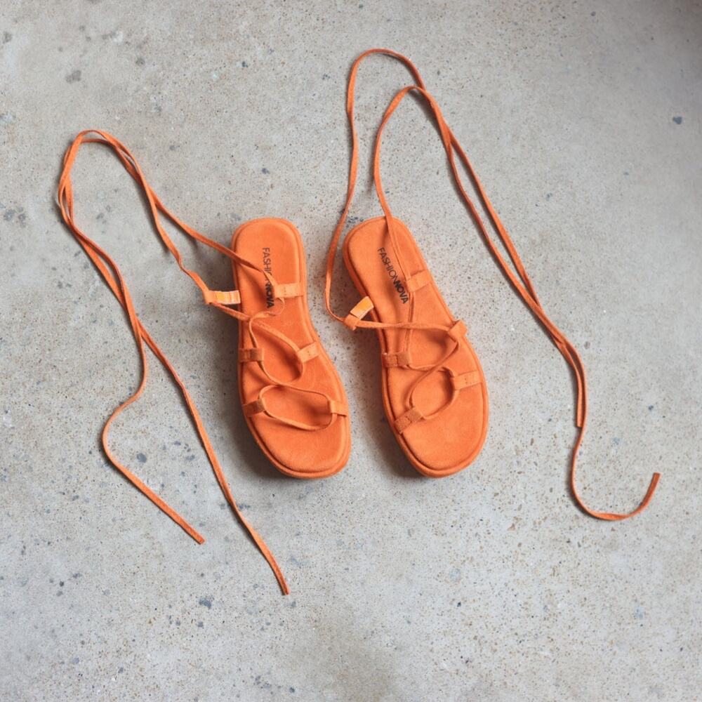 Fashion Nova Orange Lace Up Strappy Sandals Size 7 Boho Vacation Greek Goddess